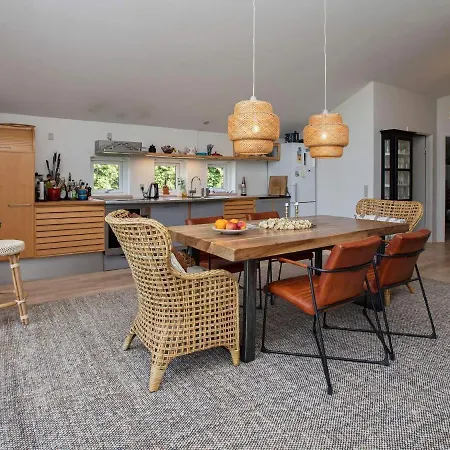 5 Star Holiday Home In K Ge Strøby Ladeplads